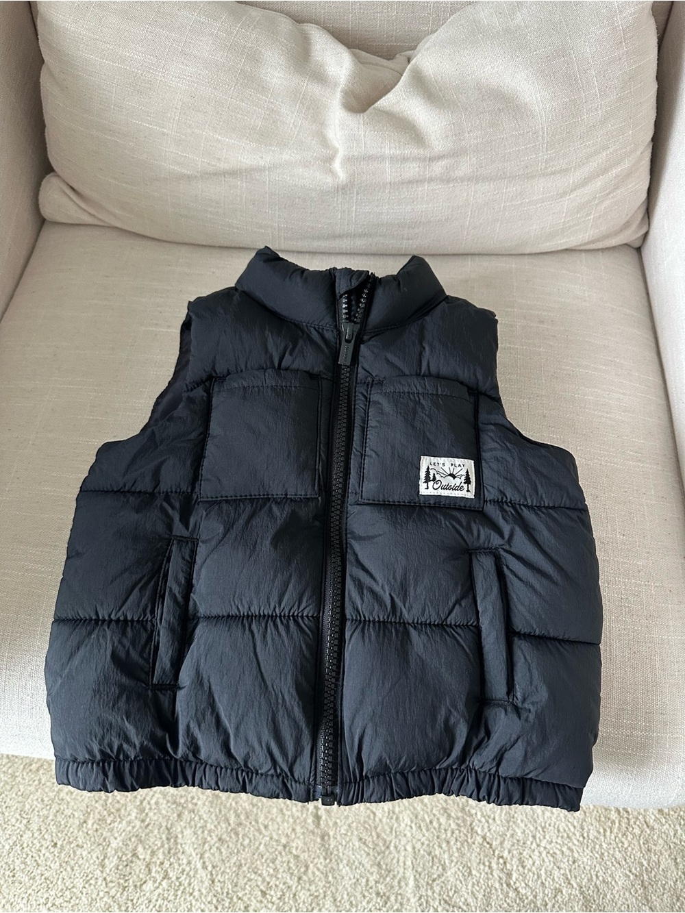 Old Navy Black Quilted Toddler Vest